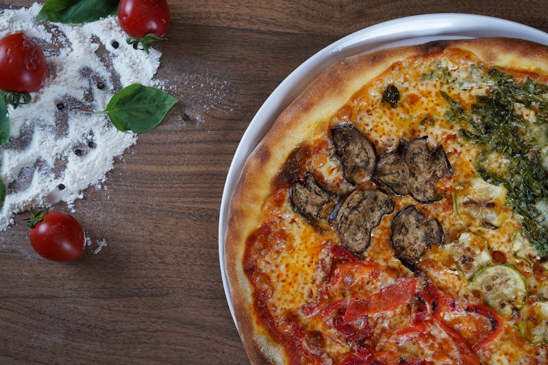 BBQ chicken pizza at round table pizza restaurant